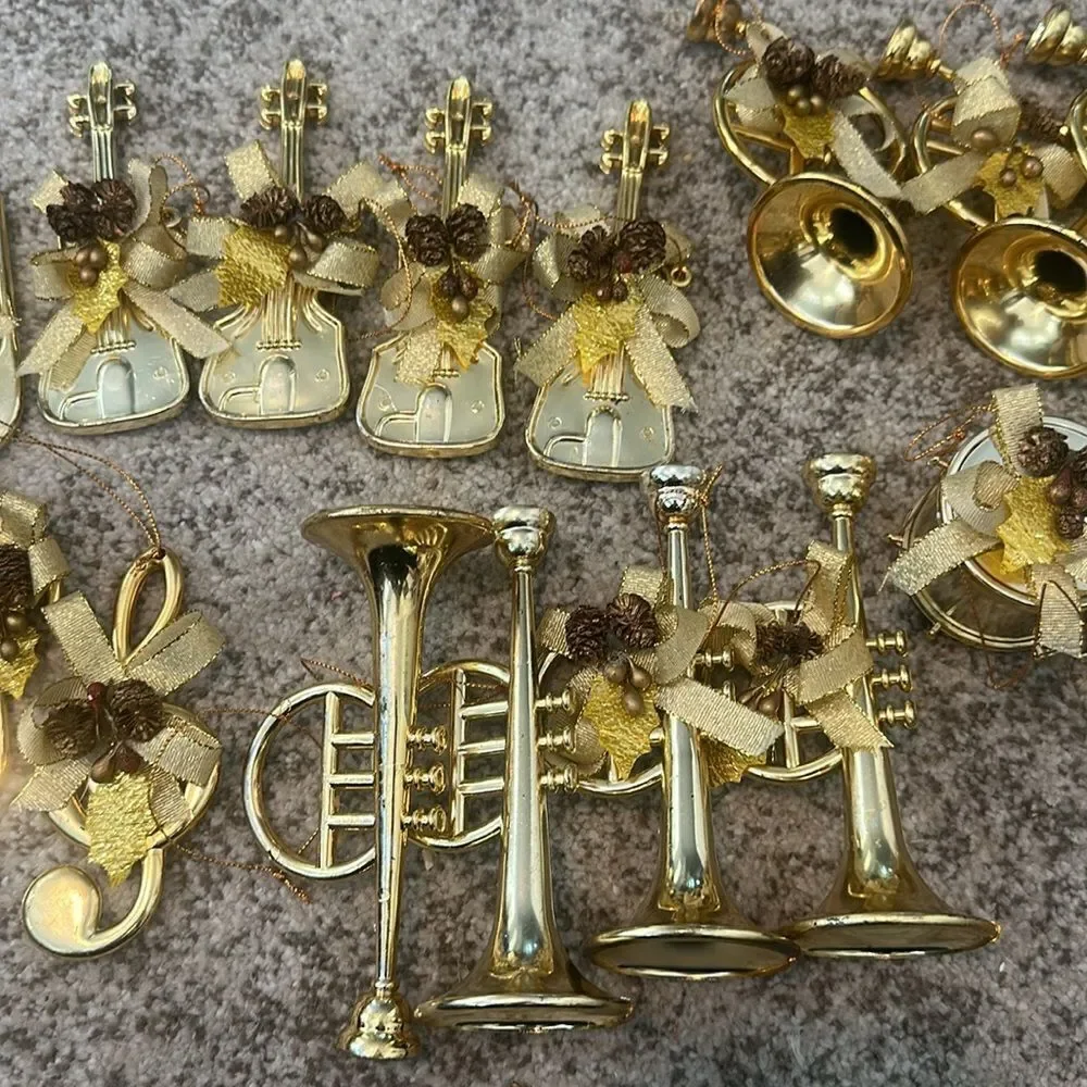 Vintage Christmas Decor Music Themed 21Pc Ornament Bundle